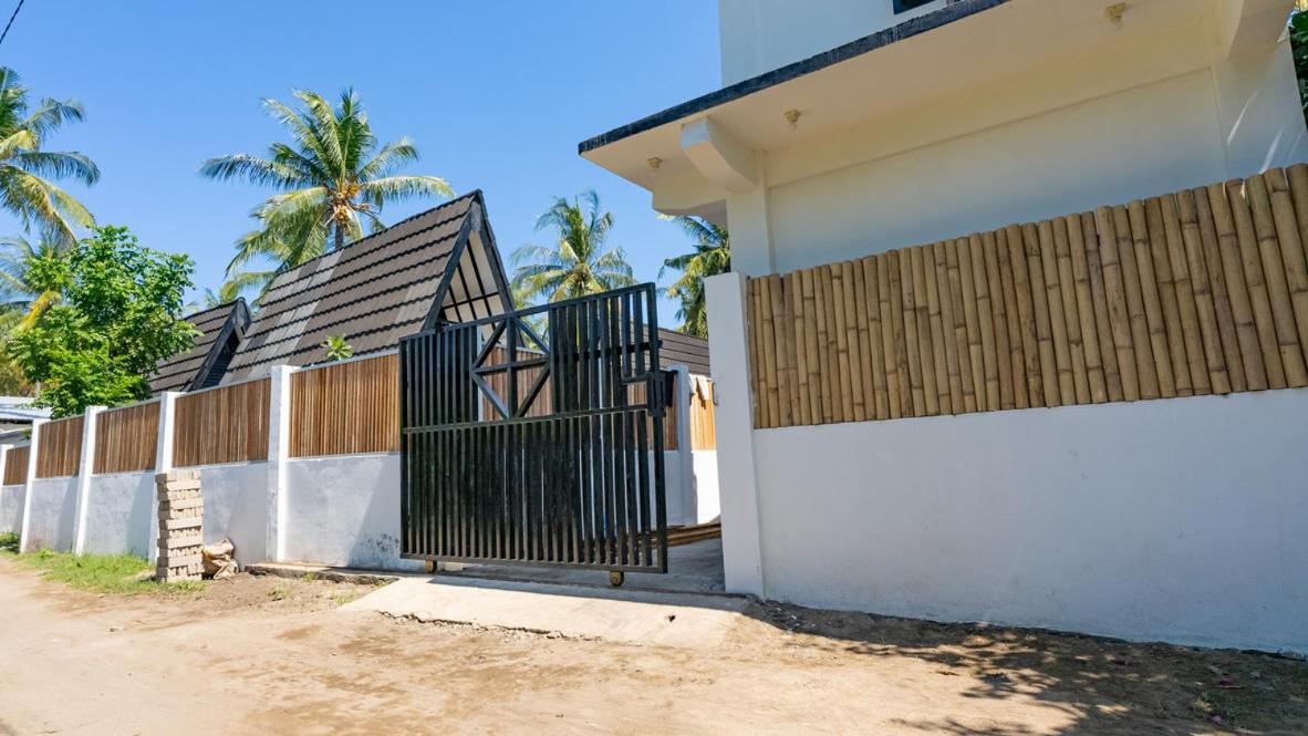 Resort Gili Trawangan Exterior photo